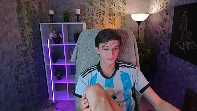 John Weasley online show from 11-19-25, 12:49