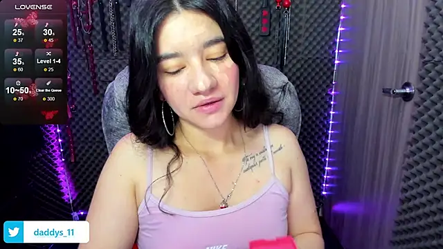 Snapshot of lilihot_ chatting on 02-26-25, 04:03 lilihot online show from 02-26-25, 04:03