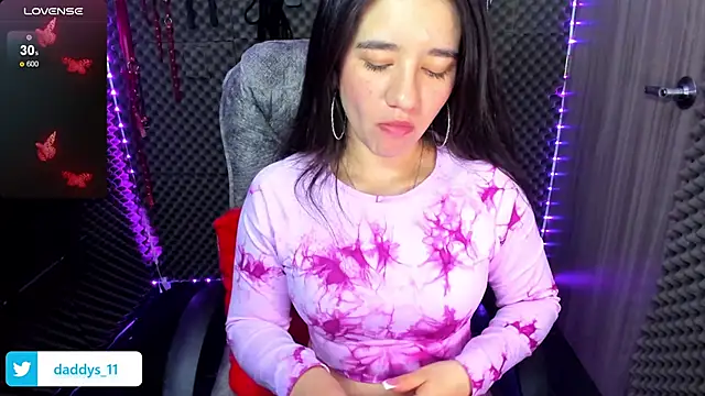 Snapshot of lilihot_ chatting on 03-13-25, 04:23 lilihot online show from 03-13-25, 04:23