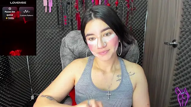 Snapshot of lilihot_ chatting on 10-16-25, 02:40 lilihot online show from 10-16-25, 02:40