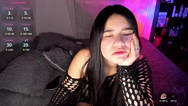 lilihot  online show from 05-17-26, 05:27