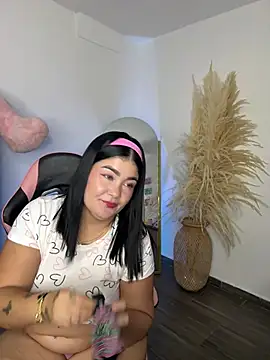 Snapshot of karla_hotgirl chatting on 07-22-26, 01:08 karla hotgirl online show from 07-22-26, 01:08