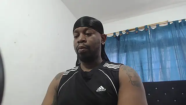 Snapshot of strong__anthony chatting on 04-30-26, 06:14 strong anthony online show from 04-30-26, 06:14