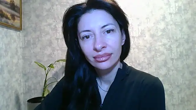 LissaBlossom online show from 05-19-26, 04:19