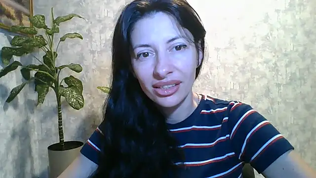 Snapshot of LissaBlossom chatting on 06-08-26, 03:07 LissaBlossom online show from 06-08-26, 03:07
