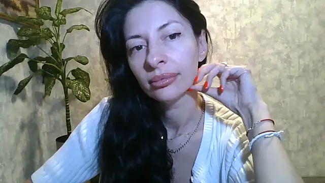 Snapshot of LissaBlossom chatting on 06-09-26, 03:23 LissaBlossom online show from 06-09-26, 03:23