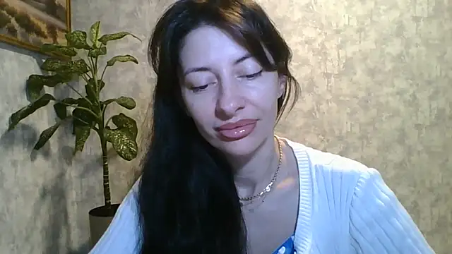 Snapshot of LissaBlossom chatting on 06-10-26, 03:29 LissaBlossom online show from 06-10-26, 03:29
