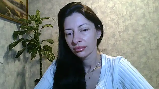 Snapshot of LissaBlossom chatting on 06-12-26, 02:43 LissaBlossom online show from 06-12-26, 02:43