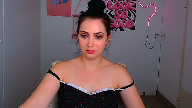 Snapshot of Amalia_amor chatting on 08-05-26, 05:43 Amalia amor online show from 08-05-26, 05:43
