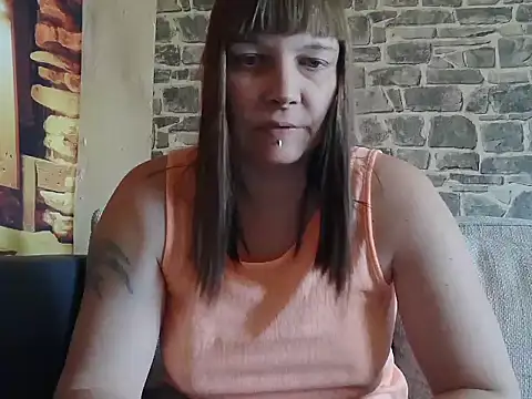 Snapshot of YviEngel87 chatting on 02-22-25, 12:51 YviEngel87 online show from 02-22-25, 12:51