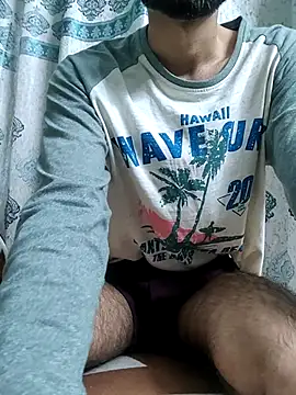 TOPMOON001 online show from 02-21-25, 06:40