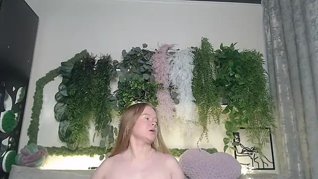 Snapshot of scyrim2 chatting on 02-26-25, 10:26 scyrim2 online show from 02-26-25, 10:26