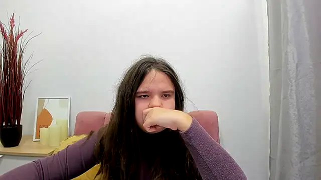 AdeleCruz online show from 01-13-25, 04:08