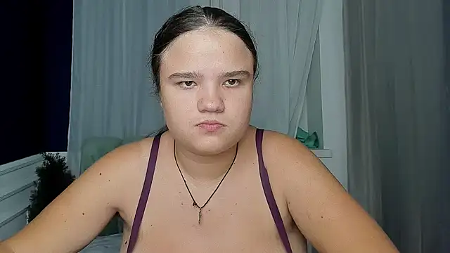 AdeleCruz online show from 09-28-25, 12:10