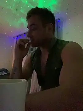 viamen online show from 01-11-25, 04:14