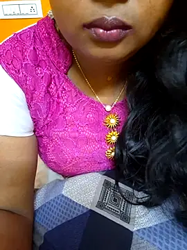 Snapshot of kanikasree chatting on 03-14-25, 07:55 kanikasree online show from 03-14-25, 07:55