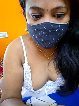 Snapshot of kanikasree chatting on 09-17-25, 08:27 kanikasree online show from 09-17-25, 08:27