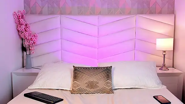 chelsea bolton  online show from 01-21-25, 01:43