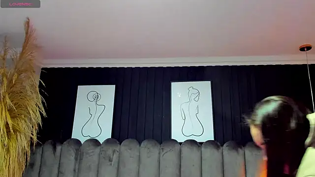 chelsea bolton  online show from 11-25-25, 12:27