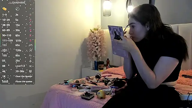 chelsea bolton  online show from 04-07-26, 12:16