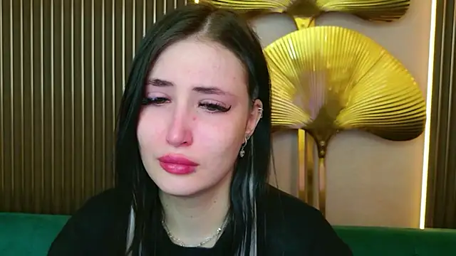 EmmaLawrens online show from 04-17-26, 10:40