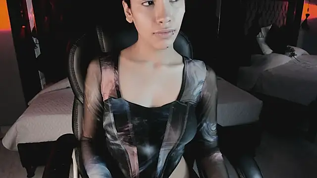 vaiolethsan   online show from 01-18-26, 01:59