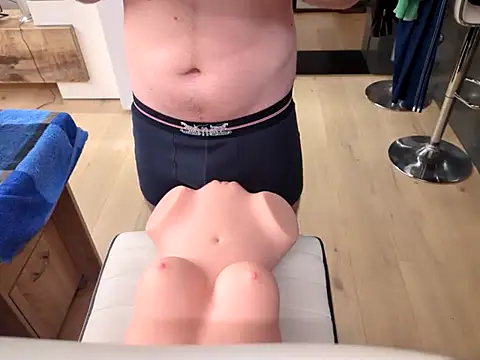 MacPlesure online show from 01-15-25, 05:37