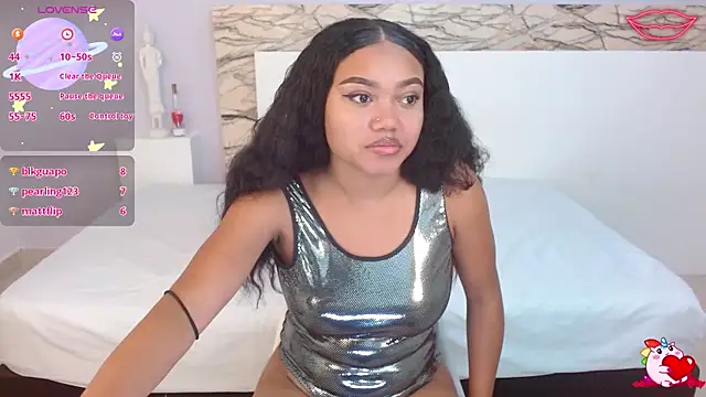 Snapshot of JasmineRose7 chatting on 03-03-25, 07:10 JasmineRose7 online show from 03-03-25, 07:10