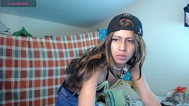 boysLittle online show from 01-09-26, 11:06