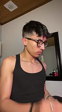 Snapshot of tim__fox chatting on 12-18-25, 11:49 tim fox online show from 12-18-25, 11:49