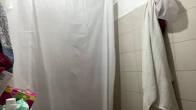 LunaBeya online show from 02-20-26, 12:27