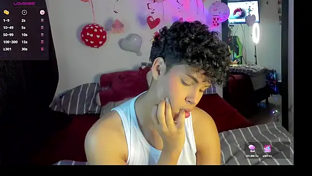 Snapshot of dani_angels__ chatting on 02-13-25, 04:43 dani angels online show from 02-13-25, 04:43