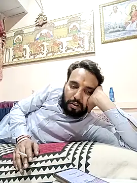 Snapshot of Rajasthani-boy chatting on 03-01-25, 02:34 Rajasthani-boy online show from 03-01-25, 02:34