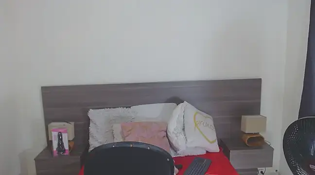 RAICHELLCOOPER1 online show from 03-17-25, 10:28