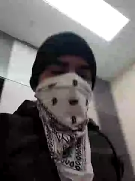 Snapshot of 13lusty chatting on 01-14-25, 09:13 13lusty online show from 01-14-25, 09:13