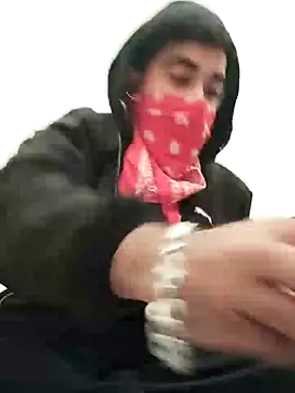 Snapshot of 13lusty chatting on 01-18-25, 04:59 13lusty online show from 01-18-25, 04:59