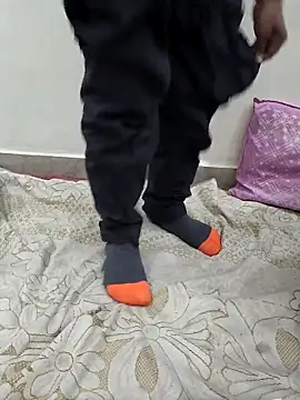 Snapshot of 13lusty chatting on 03-10-25, 08:37 13lusty online show from 03-10-25, 08:37