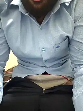 Snapshot of 13lusty chatting on 10-10-25, 10:58 13lusty online show from 10-10-25, 10:58