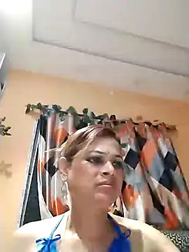SANA-LEONI online show from 06-18-26, 03:38