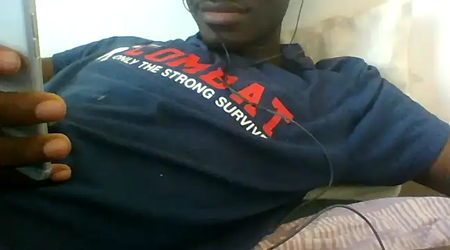 Snapshot of pretontasty chatting on 01-29-25, 12:13 pretontasty online show from 01-29-25, 12:13