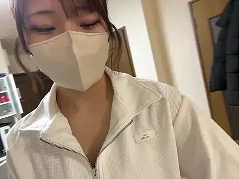 sakuchaaa 2525 online show from 04-04-26, 11:46