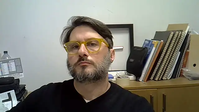 Snapshot of Cellino4 chatting on 01-15-26, 05:27 Cellino4 online show from 01-15-26, 05:27