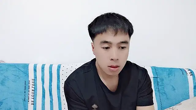                     88 online show from 02-15-26, 03:42