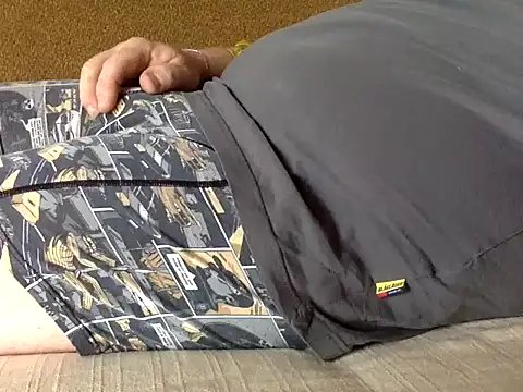 biboy463981 online show from 04-16-26, 08:26