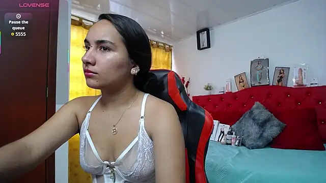 Maylin horny19 online show from 03-18-26, 06:55