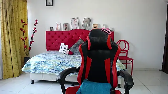 Maylin horny19 online show from 04-06-26, 07:04