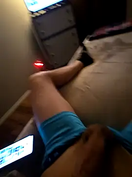 Snapshot of Rzemtsefg chatting on 11-20-25, 11:26 Rzemtsefg online show from 11-20-25, 11:26