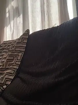 Snapshot of VioletxBlue chatting on 06-18-26, 11:14 VioletxBlue online show from 06-18-26, 11:14
