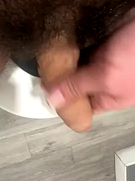 latinofhot online show from 12-20-25, 09:55