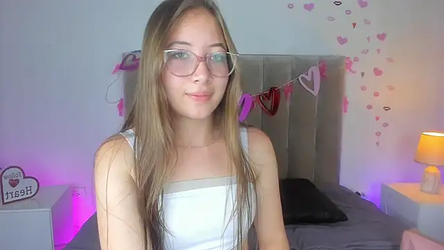 Snapshot of Dahlia_Rousse chatting on 03-14-25, 10:05 Dahlia Rousse online show from 03-14-25, 10:05